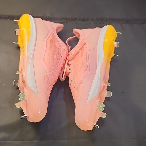 BRAND NEW ADIDAS WOMEN'S ADIEERO PURE HUSTLE 3 TPU MOLDED SOFTBALL CLEATS - Picture 12 of 15